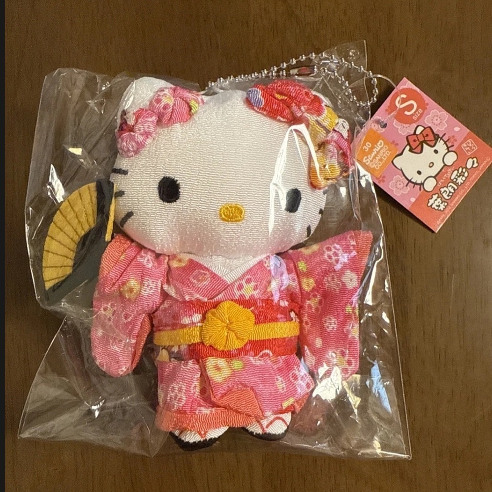 Sanrio Hello Kitty Plush Keychain Japan Exclusive Pink Cherry Blossom Kimono